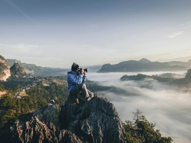 Learning to Film in the Field